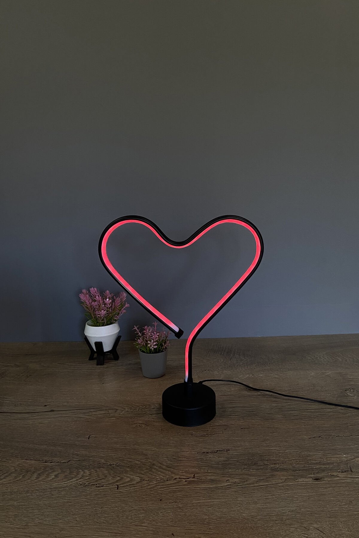 Siyah Kalp Modern Rgb Ledli Masa Lambası Abajur