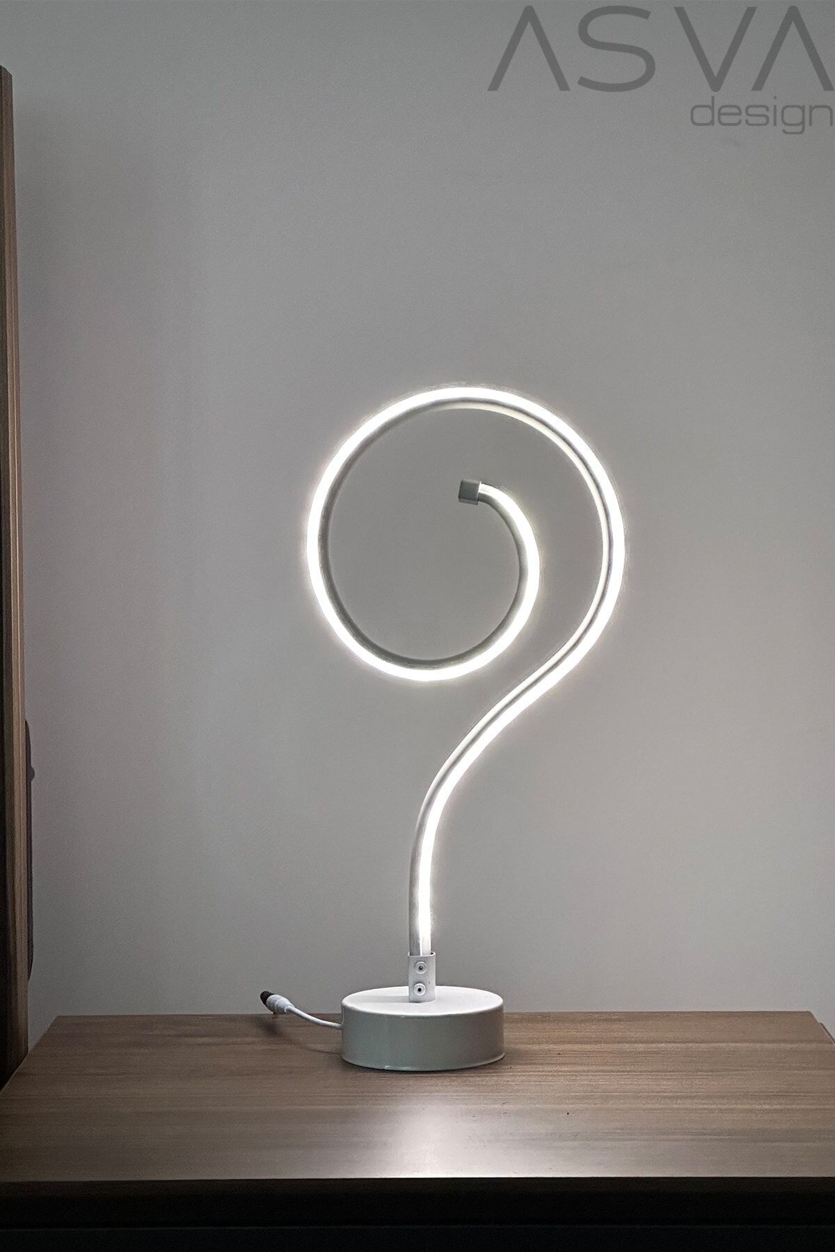 Flamingo Moden Led Masa Lambası Beyaz
