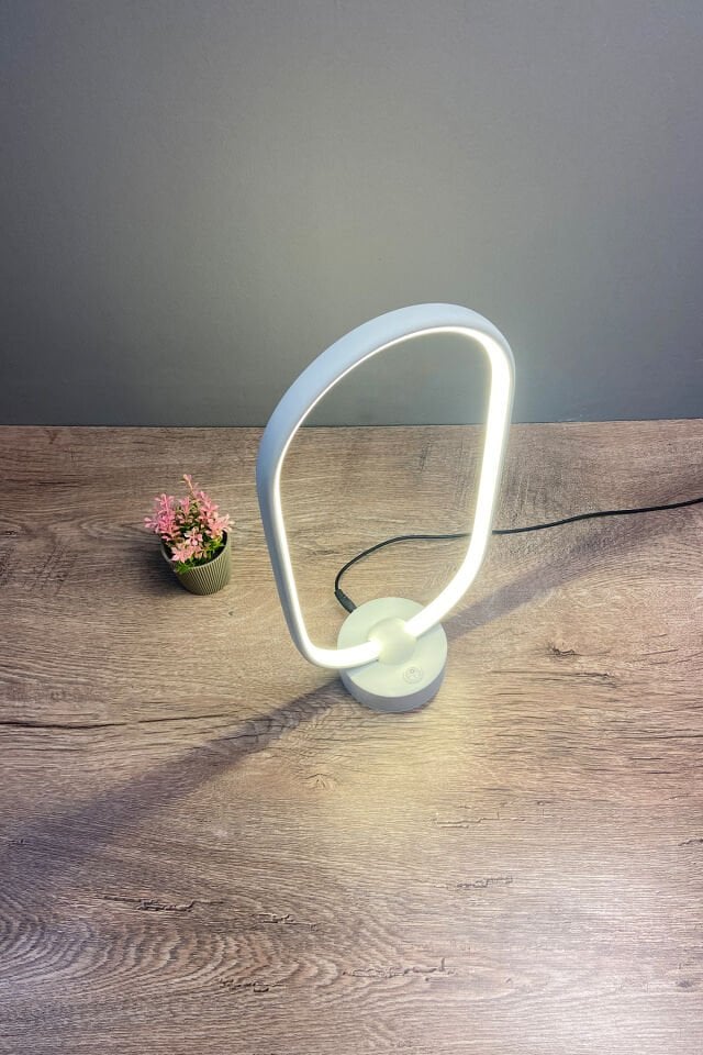 Beyaz Oval Modern Günışığı Ledli Masa Lambası Abajur